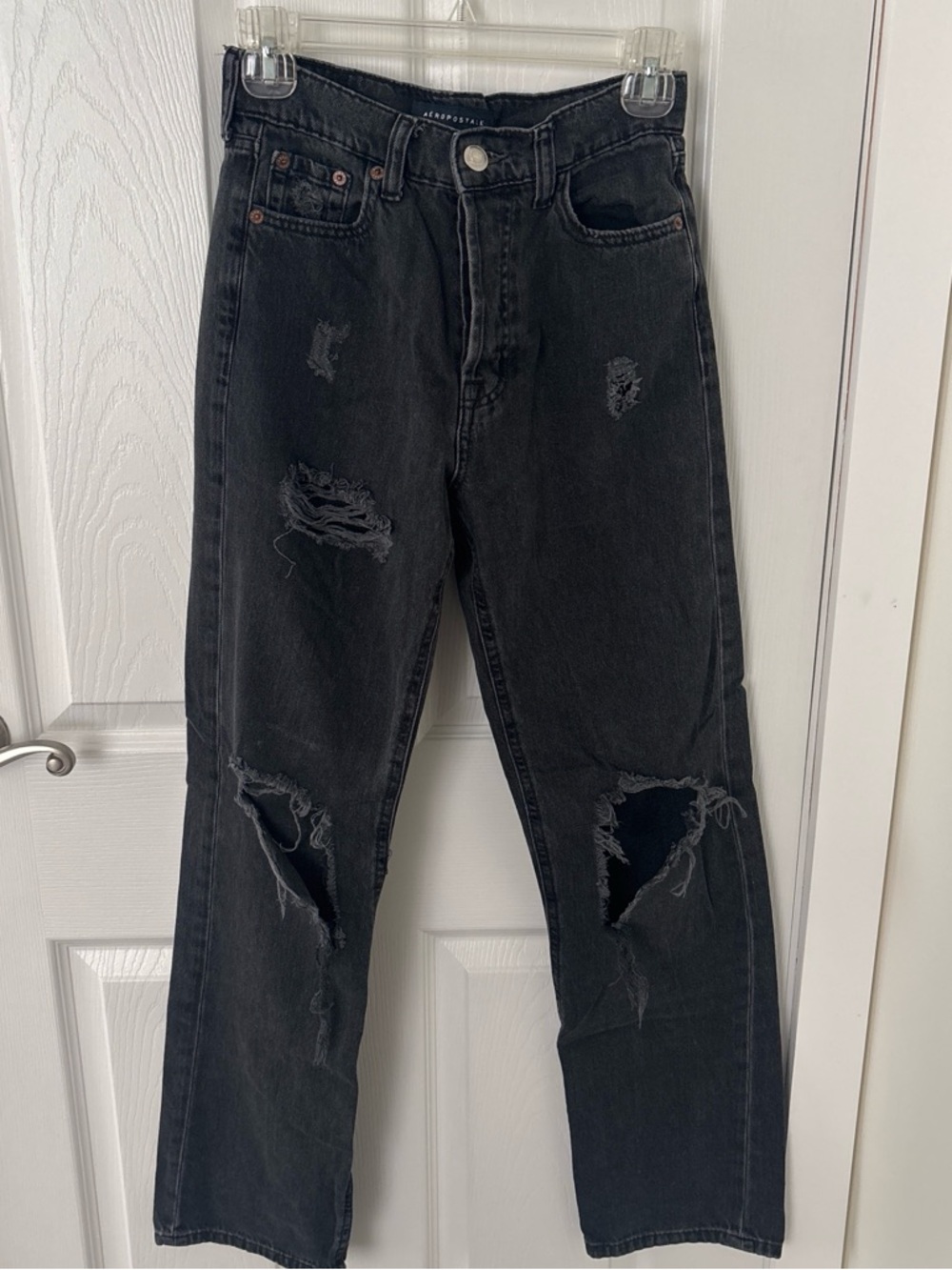 Aeropostale Black High-Rise Baggy Distressed Jeans